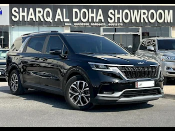 كيا  كارنفال  2023  اوتوماتيك  67,000 كم  6 سلندر  سحب امامي  فان \ باص  أسود  تحت الضمان