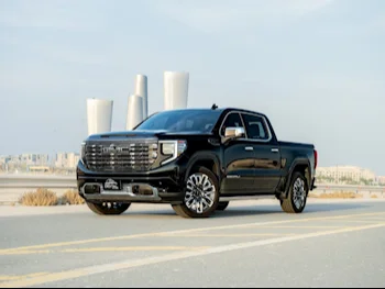 GMC  Sierra  Denali Ultimate  2024  Automatic  10,600 Km  8 Cylinder  Four Wheel Drive (4WD)  Pick Up  Black  With Warranty