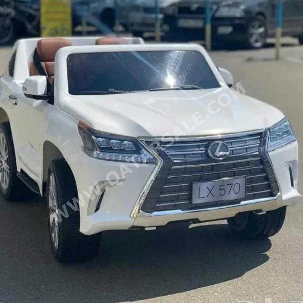 Character Vehicles  - 5-7 Years  - White