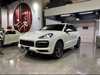 Porsche  Cayenne  2019  Automatic  64,000 Km  6 Cylinder  Four Wheel Drive (4WD)  SUV  White  With Warranty
