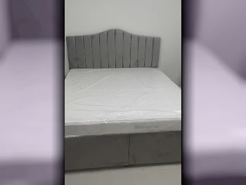 Beds - King  - Gray  - Mattress Included