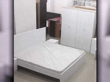 أطقم غرف نوم - طقم مكون من 4 قطع  - أبيض