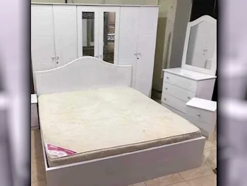 أطقم غرف نوم - طقم مكون من 4 قطع  - أبيض