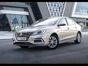 ام جي  5  2022  اوتوماتيك  15,000 كم  4 سلندر  سحب امامي  سيدان  بيج