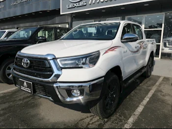 تويوتا  هاي لوكس  2025  اوتوماتيك  0 كم  4 سلندر  دفع رباعي  بيكب  أبيض  تحت الضمان