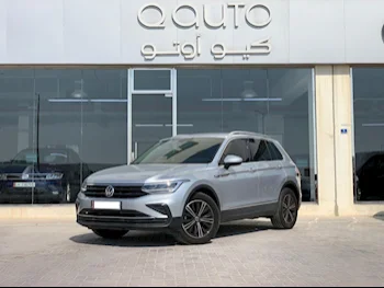 فوكس واغن  تيغوان  2024  اوتوماتيك  22,000 كم  4 سلندر  دفع رباعي  اس يو في  رمادي  تحت الضمان