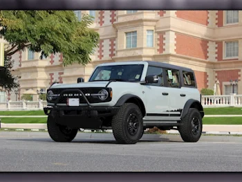 فورد  برونكو  6 سلندر  إس يو في 4 في 4  رمادي  2024