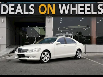 Mercedes-Benz  S-Class  500  2008  Automatic  63,000 Km  8 Cylinder  Rear Wheel Drive (RWD)  Sedan  White