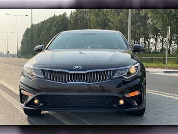 كيا  اوبتما  4 سلندر  سيدان  أسود  2020