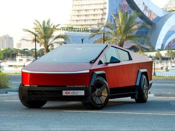 تسلا  سايبرترك فاونديشن  8 سلندر  بيك اب  عنابي  2024