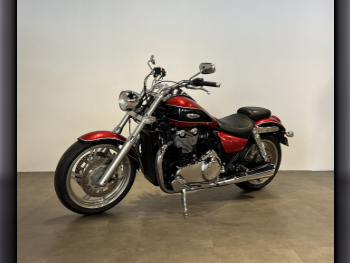 Triumph  Thunderbird Commander -  2013 - Color Red & Black