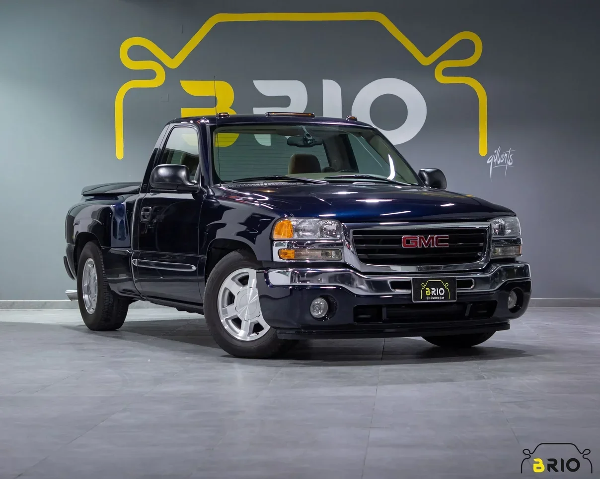 جي ام سي  سييرا  1500  2005  اوتوماتيك  17,000 كم  8 سلندر  دفع رباعي  بيكب  أزرق غامق