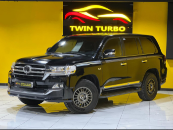 تويوتا  لاند كروزر  في اكس ار  2019  اوتوماتيك  224,000 كم  8 سلندر  دفع رباعي  اس يو في  أسود