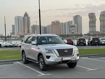 نيسان  باترول  6 سلندر  إس يو في 4 في 4  فضي  2024