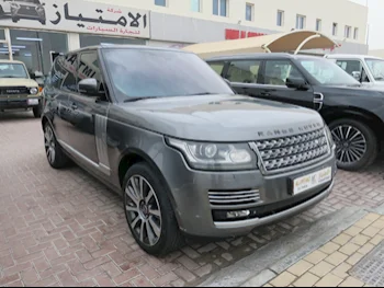 Land Rover  Range Rover  Vogue SE  2015  Automatic  91,000 Km  8 Cylinder  Four Wheel Drive (4WD)  SUV  Gray