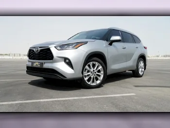 Toyota  Highlander  Limited  2023  Automatic  90,000 Km  4 Cylinder  All Wheel Drive (AWD)  SUV  Gray  With Warranty