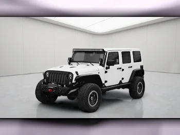 جييب  رانجلار  صحارى  2015  اوتوماتيك  22,000 كم  6 سلندر  دفع رباعي  اس يو في  أبيض