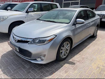 Toyota  Avalon  XLE  2013  Automatic  271,000 Km  6 Cylinder  Front Wheel Drive (FWD)  Sedan  Silver