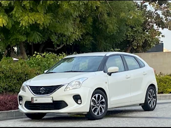 سوزوكي  بالينو  2020  اوتوماتيك  161,000 كم  4 سلندر  سحب امامي  اس يو في  أبيض