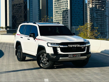 تويوتا  جي ار سبورت توين تيربو  6 سلندر  إس يو في 4 في 4  أبيض  2023