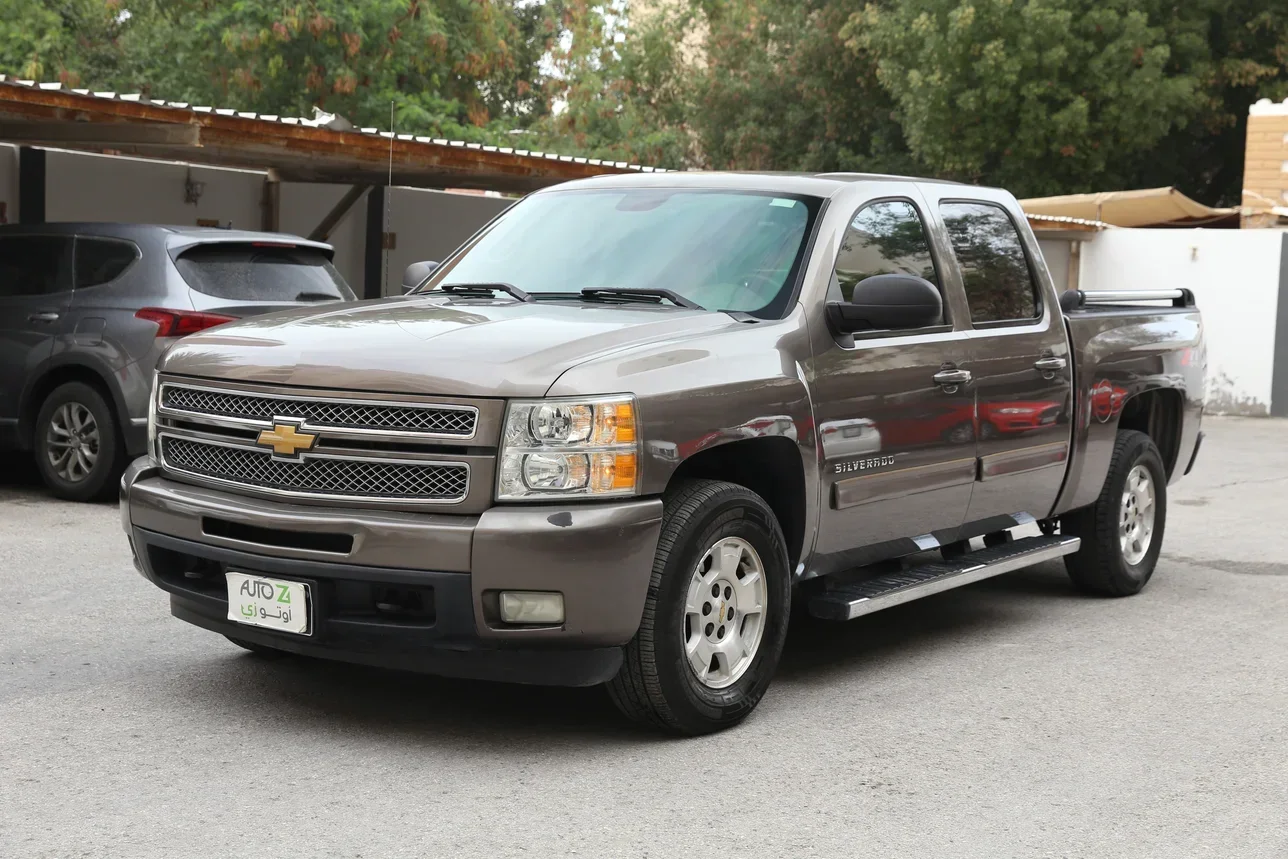 Chevrolet  Silverado  LTZ  2013  Automatic  151,700 Km  8 Cylinder  Four Wheel Drive (4WD)  Pick Up  Gray