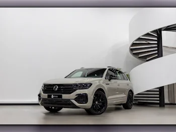 Volkswagen  Touareg  R line  2023  Automatic  46,600 Km  6 Cylinder  All Wheel Drive (AWD)  SUV  Beige  With Warranty