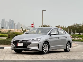 هيونداي  النترا  2020  اوتوماتيك  106,000 كم  4 سلندر  سحب امامي  سيدان  فضي