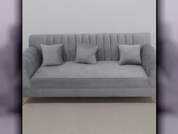 الأرائك والكنب والكراسي لايف ستايل  كنبة بثلاث مقاعد  - قماش  - اللون الرمادي