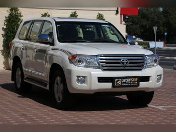 تويوتا  لاند كروزر  في اكس ار  2013  اوتوماتيك  6,000 كم  8 سلندر  دفع رباعي  اس يو في  أبيض لؤلؤي