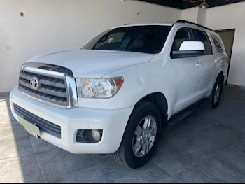 Toyota  Sequoia  2011  Automatic  386,000 Km  8 Cylinder  Four Wheel Drive (4WD)  SUV  White