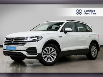 Volkswagen  Touareg  2023  Automatic  33,712 Km  4 Cylinder  All Wheel Drive (AWD)  SUV  White  With Warranty