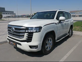 تويوتا  لاند كروزر  جي اكس ار توين توربو  2023  اوتوماتيك  68,000 كم  6 سلندر  دفع رباعي  اس يو في  أبيض  تحت الضمان