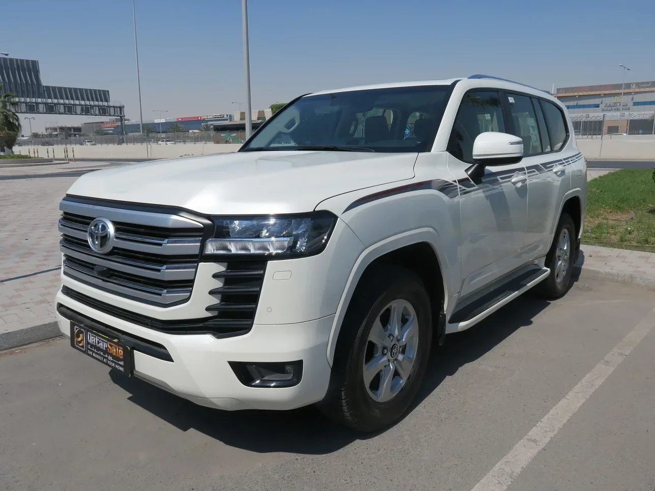 Toyota  Land Cruiser  GXR Twin Turbo  2023  Automatic  68,000 Km  6 Cylinder  Four Wheel Drive (4WD)  SUV  White  With Warranty