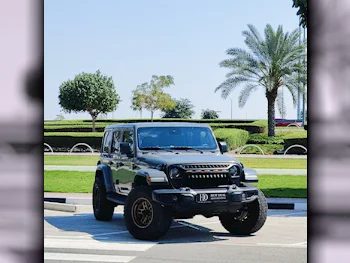Jeep  Wrangler  2020  Automatic  173,000 Km  6 Cylinder  Four Wheel Drive (4WD)  SUV  Gray