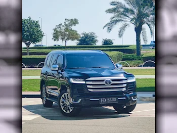 Toyota  Land Cruiser  VXR Twin Turbo  2023  Automatic  48,500 Km  6 Cylinder  Four Wheel Drive (4WD)  SUV  Black  With Warranty