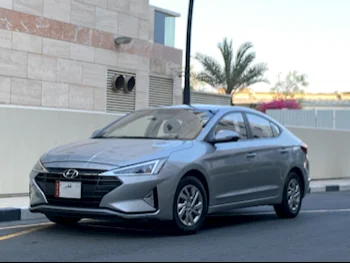 هيونداي  النترا  2019  اوتوماتيك  131,000 كم  4 سلندر  سحب امامي  سيدان  فضي