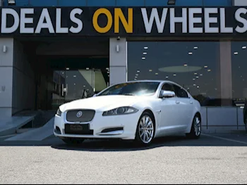 جاكوار  اكس اف  V6 Supercharged  2013  اوتوماتيك  145,000 كم  6 سلندر  دفع خلفي  سيدان  أبيض