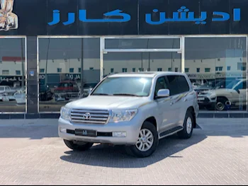 Toyota  Land Cruiser  GXR  2009  Automatic  502,000 Km  8 Cylinder  Four Wheel Drive (4WD)  SUV  Silver
