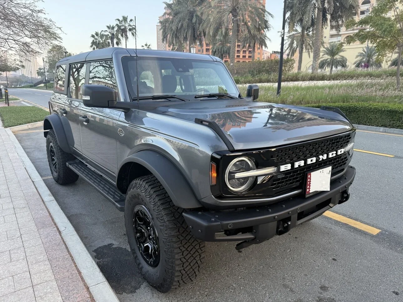 فورد  برونكو  وايلد تراك  2023  اوتوماتيك  8,000 كم  6 سلندر  دفع رباعي  اس يو في  رمادي غامق  تحت الضمان