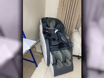 كرسي التدليك بيست مساج  أبيض  الصين  كل الجسم  رباعي الأبعاد