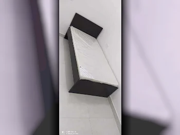 الأسّرة - فردي  - بنى  - متضمنة المرتبة