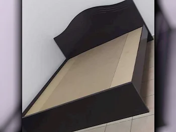 الأسّرة - كينج  - بنى  - متضمنة المرتبة