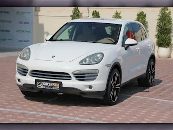 بورش  كيان  اس  2011  اوتوماتيك  175,000 كم  8 سلندر  دفع رباعي  اس يو في  أبيض