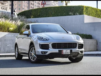 Porsche  Cayenne  S  2016  Automatic  130,000 Km  8 Cylinder  Four Wheel Drive (4WD)  SUV  White