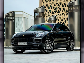 Porsche  Macan  2018  Automatic  88,000 Km  6 Cylinder  Four Wheel Drive (4WD)  SUV  Black