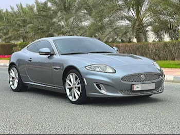 جاكوار  اكس كي  2014  اوتوماتيك  89,000 كم  6 سلندر  دفع خلفي  كوبيه \ سبورت  رمادي