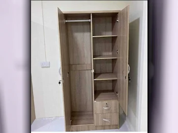 خزائن ودواليب الملابس والزينة - دوحة فيرنيتشر  - خزائن  - الأصفر