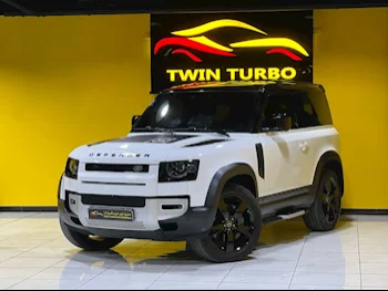 لاند روفر  ديفيندر  90 اتش اس اي  2022  اوتوماتيك  95,000 كم  6 سلندر  دفع رباعي  اس يو في  أبيض