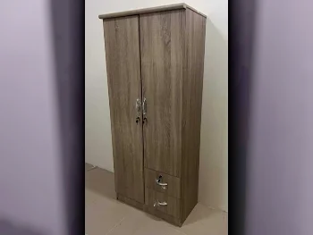 خزائن ودواليب الملابس والزينة - دوحة فيرنيتشر  - خزائن  - الأصفر