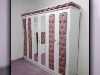 خزائن ودواليب الملابس والزينة - دوحة فيرنيتشر  - خزائن  - متعدد الألوان